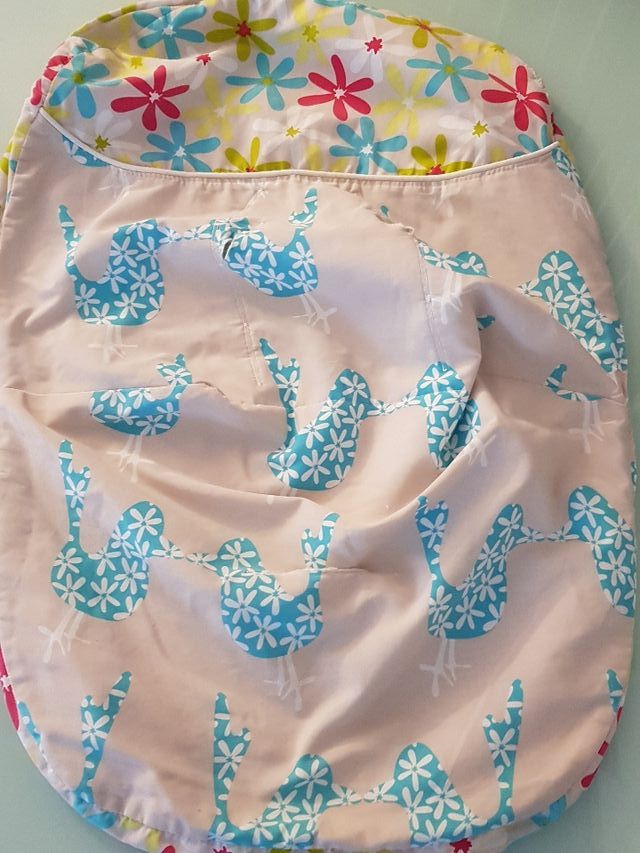 Funda universal de maxi cosi bebé