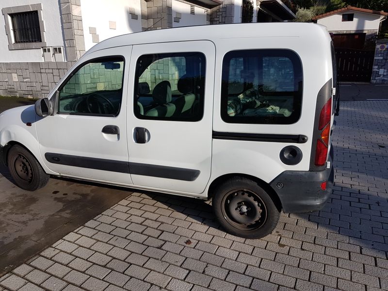 Renault Kangoo 2001 - foto 1