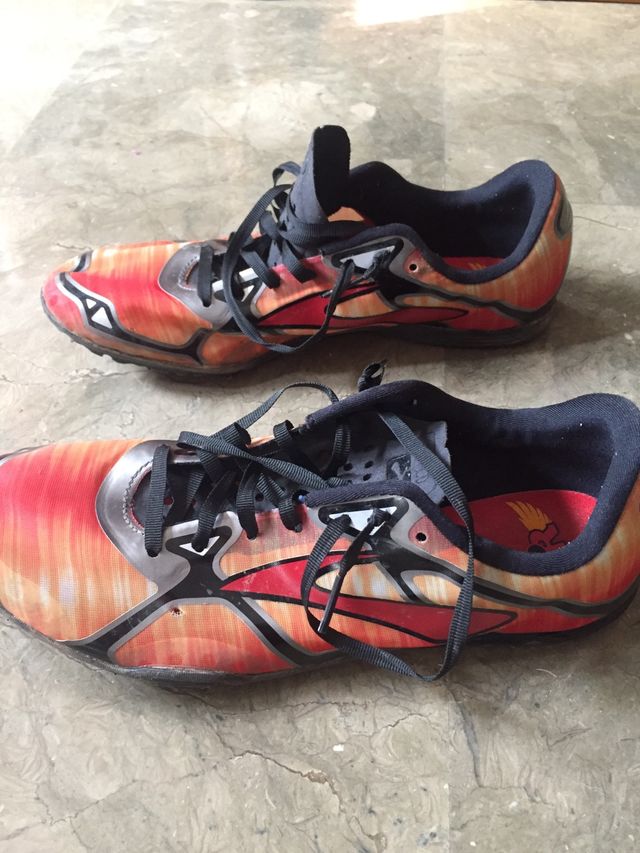 Zapatillas atletismo brooks n° 42