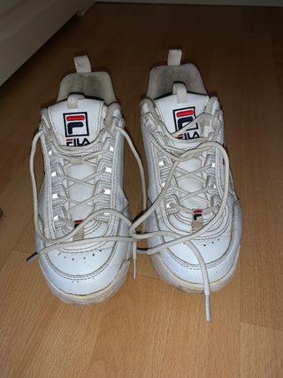 fila disruptor talla 40