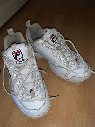 fila disruptor talla 40
