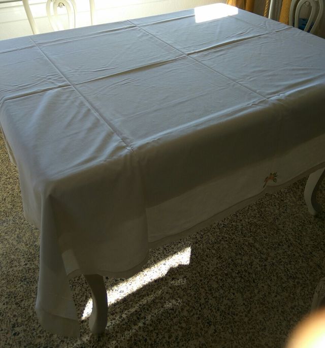 Antigua manteleria de algodón