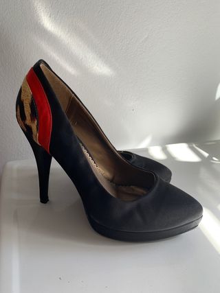 Zapatos de fiesta cómodos de segunda mano en la provincia de Zapatos de fiesta cómodos de segunda mano en la provincia de