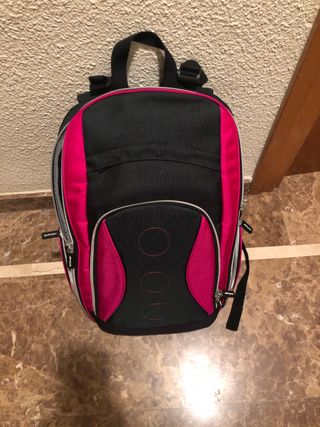 Mochila IKEA negra y rosa de segunda mano por 7 EUR en Alicante en WALLAPOP
