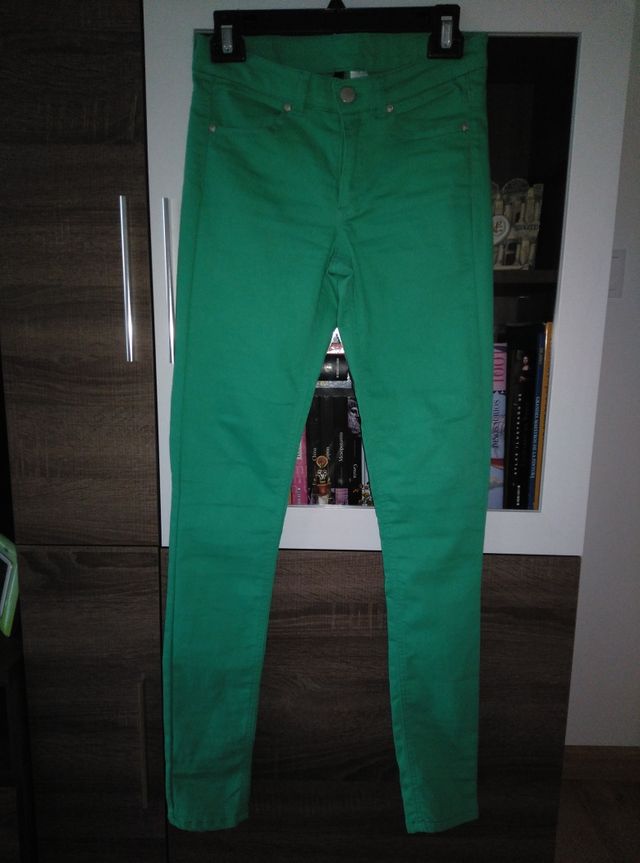 Pantalón verde talla S