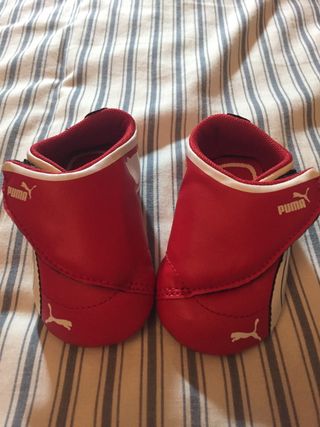 {keywor d} zapatillas puma ferrari rojas
