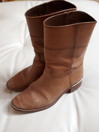 Botas botines massimo dutti de segunda mano por 15 EUR en Burgos en WALLAPOP