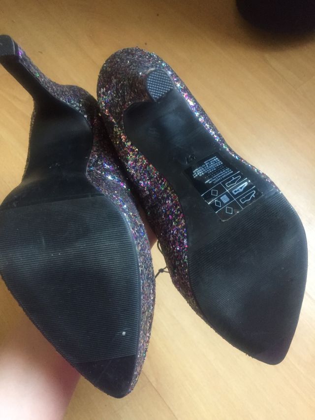 Zapatos tacón purpurina