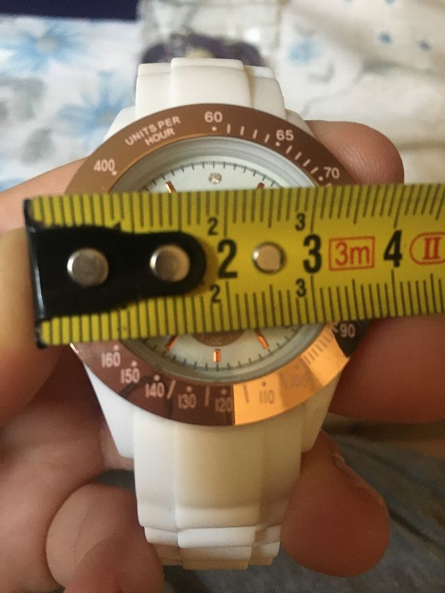 Reloj Neptune-Marea Morado o Blanco