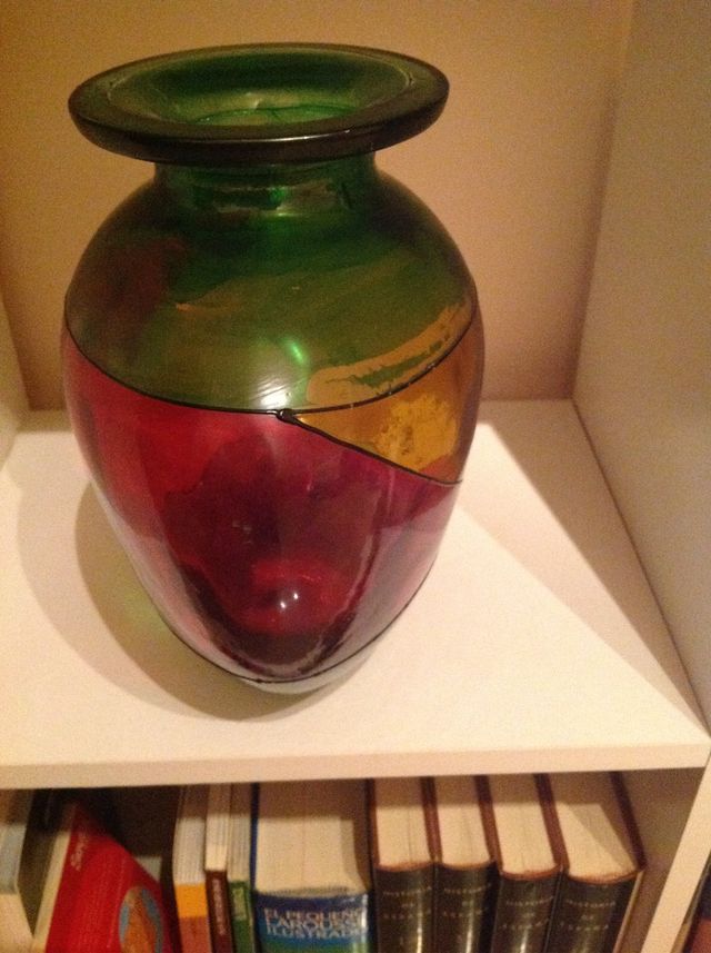 Anfora de cristal pintado