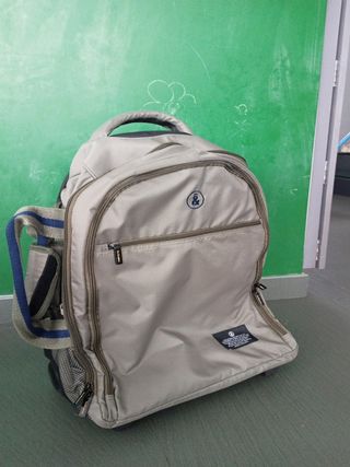 NUEVO Conjunto maletas Fun \u0026amp; Basics de segunda mano por 75 EUR en Sant  Pere de Ribes en WALLAPOP