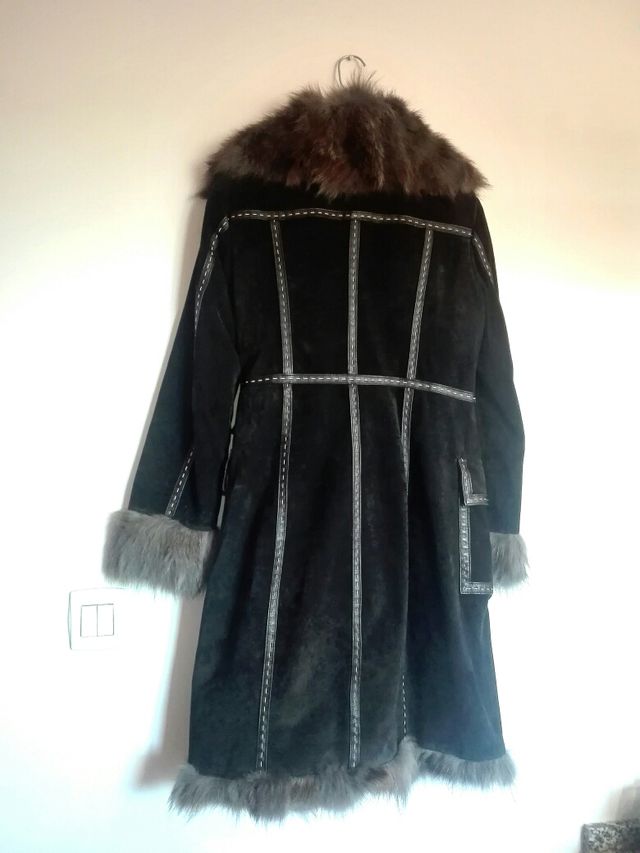 ABRIGO DE ANTE Y PIEL AUTÉNTICO