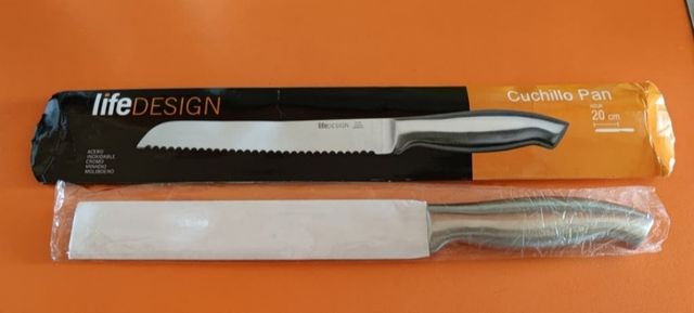 Cuchillo Pyrex y otro de pan Lifedesing 20cm