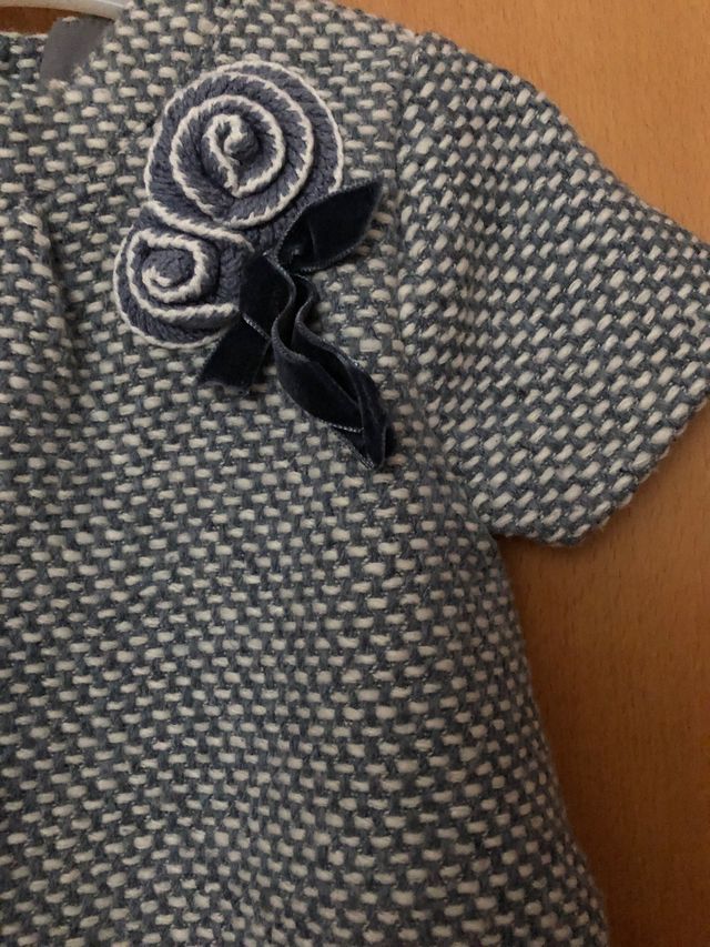 Vestido Tutto Piccolo talla 24 meses muy cumplida