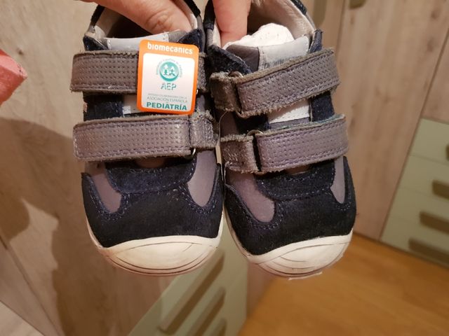 Bota biomecanics talla 22