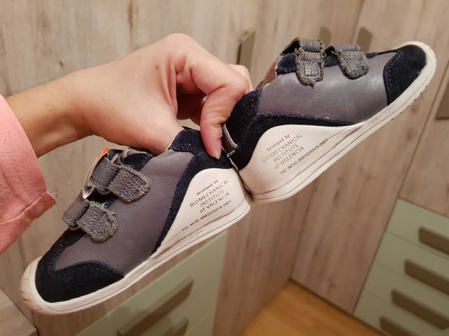 Bota biomecanics talla 22