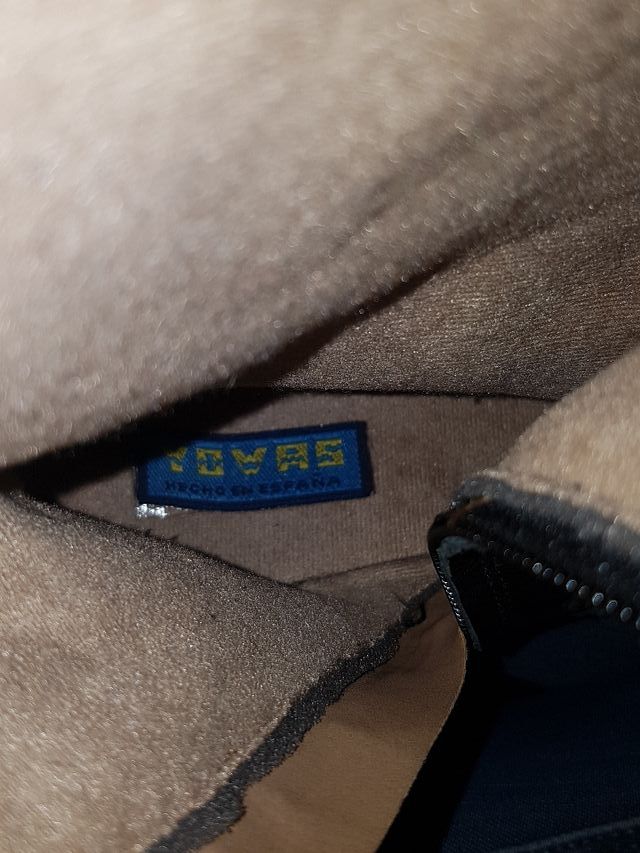 Botas altas piel negras