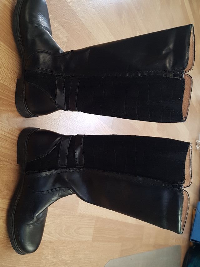 Botas altas piel negras