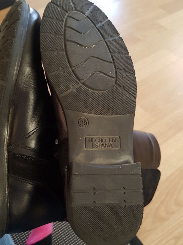 Botas altas piel negras