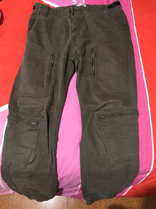 Pantalon vaquero verde militar - Vinted