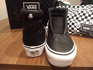 Zapatillas Vans Karl Lagerfeld T36.5 23cm de segunda mano Zapatillas Vans Karl Lagerfeld T36.5 23cm de segunda mano