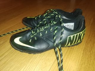 ZAPATILLAS FÚTBOL SEMI. TACOS de segunda mano por 10 EUR en Majadahonda en  WALLAPOP