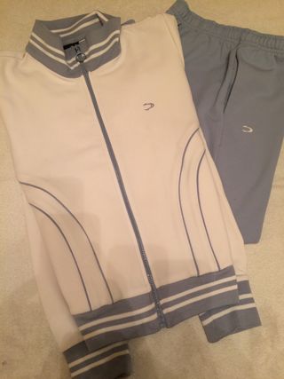 Chandal mujer John Smith talla S-M de segunda mano por 9 EUR en Ciudad Real  en WALLAPOP