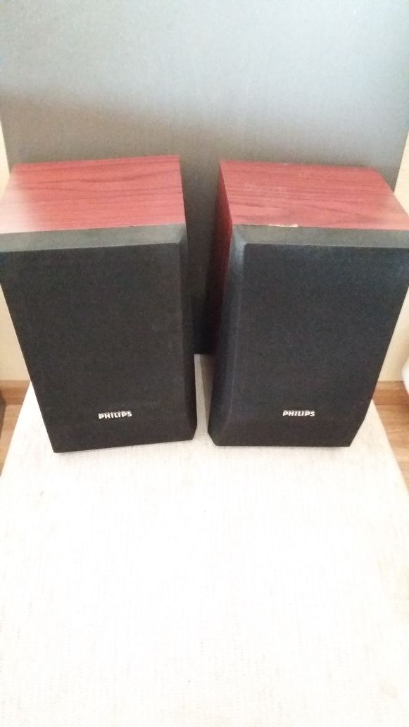 Altavoces Philips.