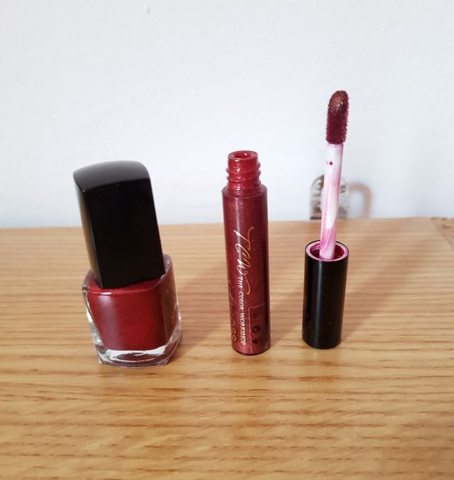 Lote pintauñas y gloss