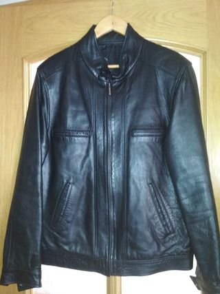 Chaqueta de segunda mano en La Condomina en WALLAPOP Chaqueta de segunda mano en La Condomina en WALLAPOP