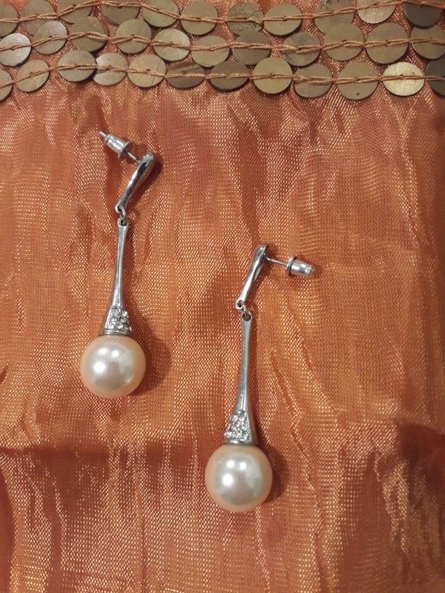 Pendientes de bisutería