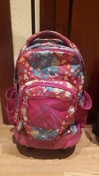 mochila con ruedas pequeña