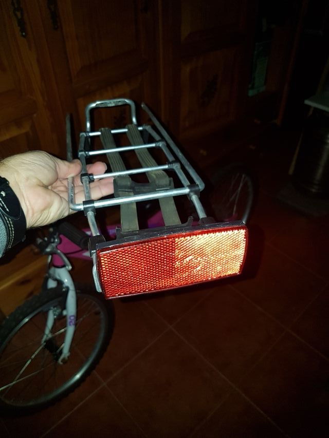 Porta maletas de bicicleta