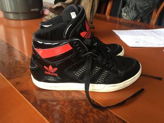 playeros adidas negros