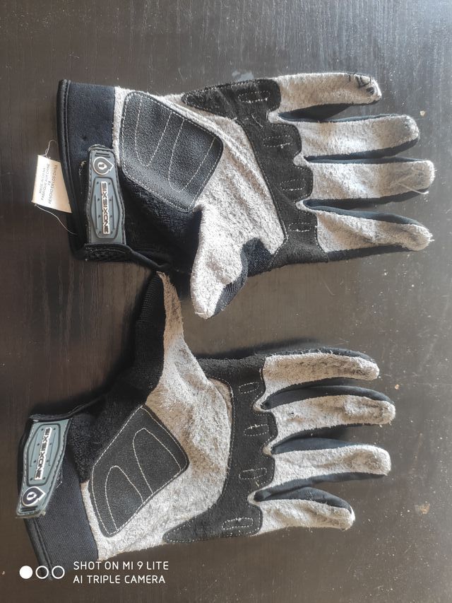 Pantalon moto enduro talla L 34 + guantes L