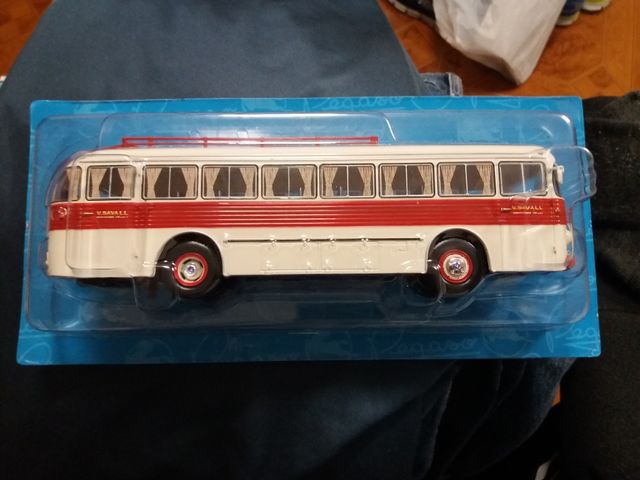 Autobús Pegaso 6040 Monotral