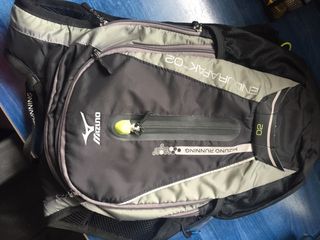 mochila mizuno running