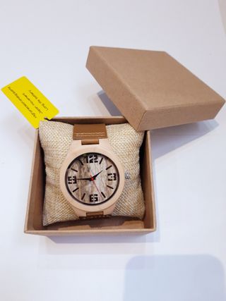 Reloj de pulsera de madera de segunda mano en WALLAPOP Reloj de pulsera de madera de segunda mano en WALLAPOP