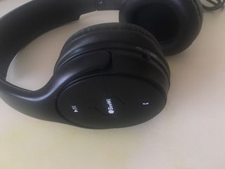 BeeWi BBH100 Auriculares de segunda mano por 10 € en La BeeWi BBH 100 Auriculares estéreo de Diadema por Bluetooth