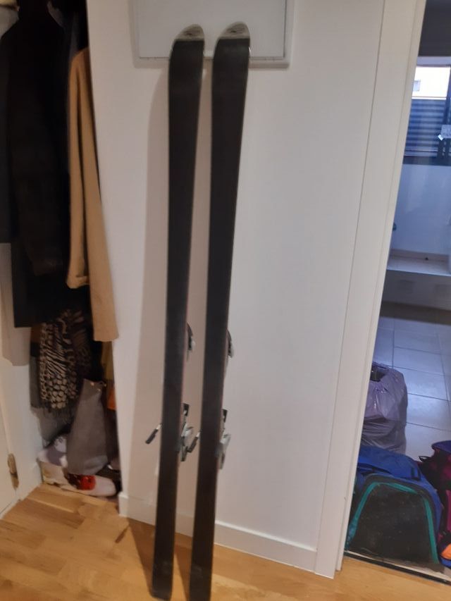 pack ski Rossignol y Nórdica