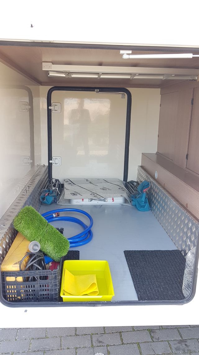 Autocaravana con garaje para alquiler en Madrid en WALLAPOP