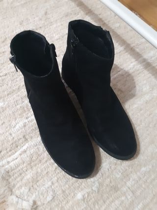 Botin negro MaryPaz de segunda mano por 12 EUR en Valdemoro en WALLAPOP