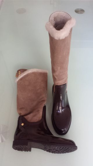 OPORTUNIDAD! Botas Agua Mujer marca GLORIA ORTIZ. de segunda mano por 50  EUR en Madrid en WALLAPOP