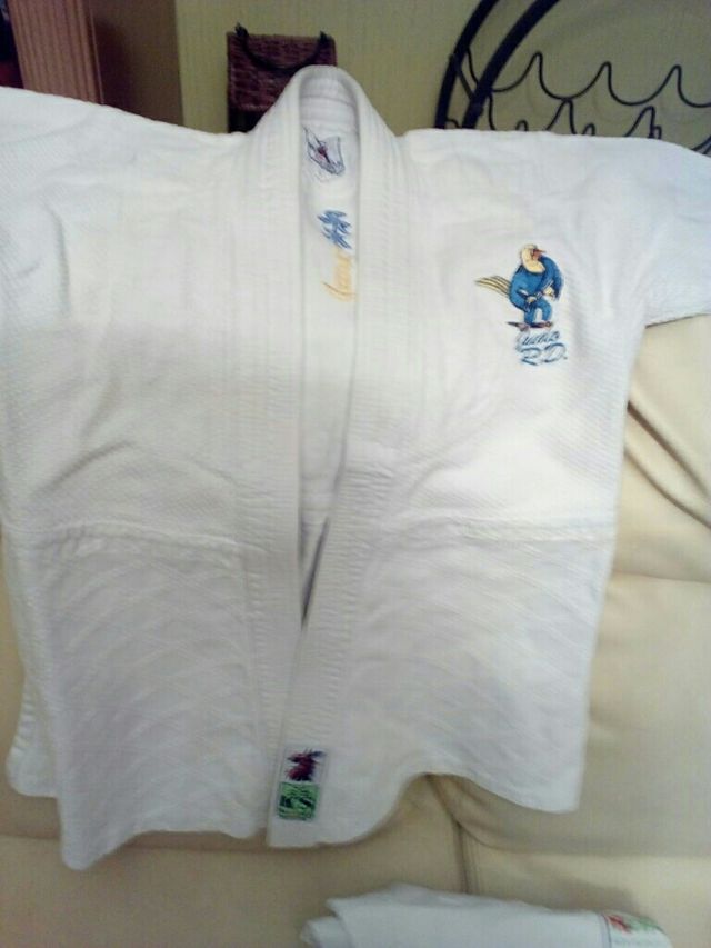 Kimono de judo,marca Naksura,130cm