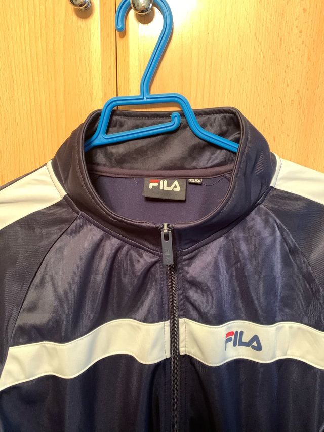Creo que estoy enfermo Lo anterior explorar Chandal completo Fila de segunda mano por 40 € en Madrid en WALLAPOP Creo que estoy enfermo Lo anterior explorar Chandal completo Fila de segunda mano por 40 € en Madrid en WALLAPOP