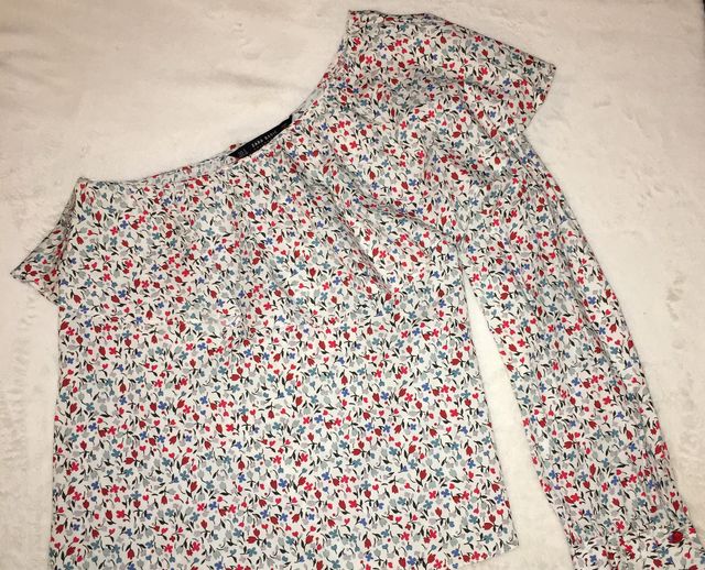 Top de flores Zara