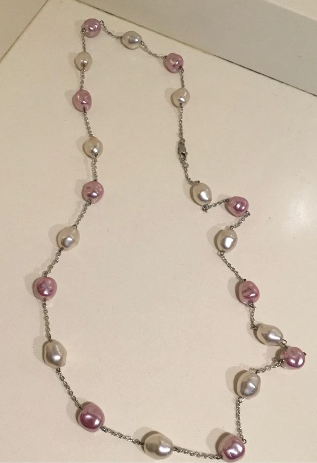 Collar nacarado lila