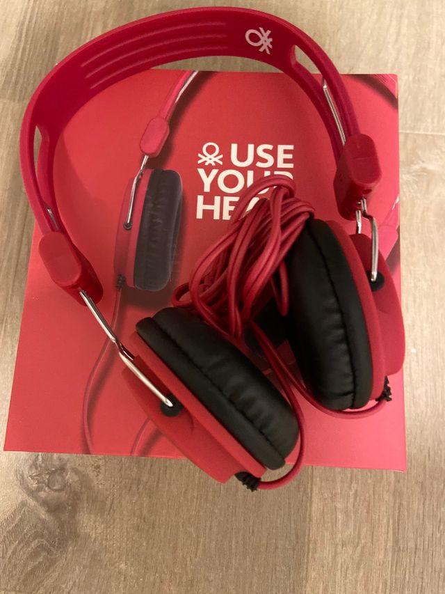 oportunidad como resultado página Auriculares Benetton de segunda mano por 8 € en Málaga en WALLAPOP oportunidad como resultado página Auriculares Benetton de segunda mano por 8 € en Málaga en WALLAPOP