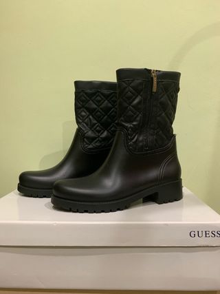 Botas de agua GUESS - FLSSY3 RUB11 BROWN - Botas de agua - Botas y botines  - Mujer | zapatos.es