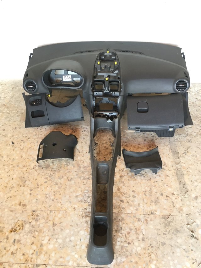 Salpicadero y airbags  Opel Corsa D